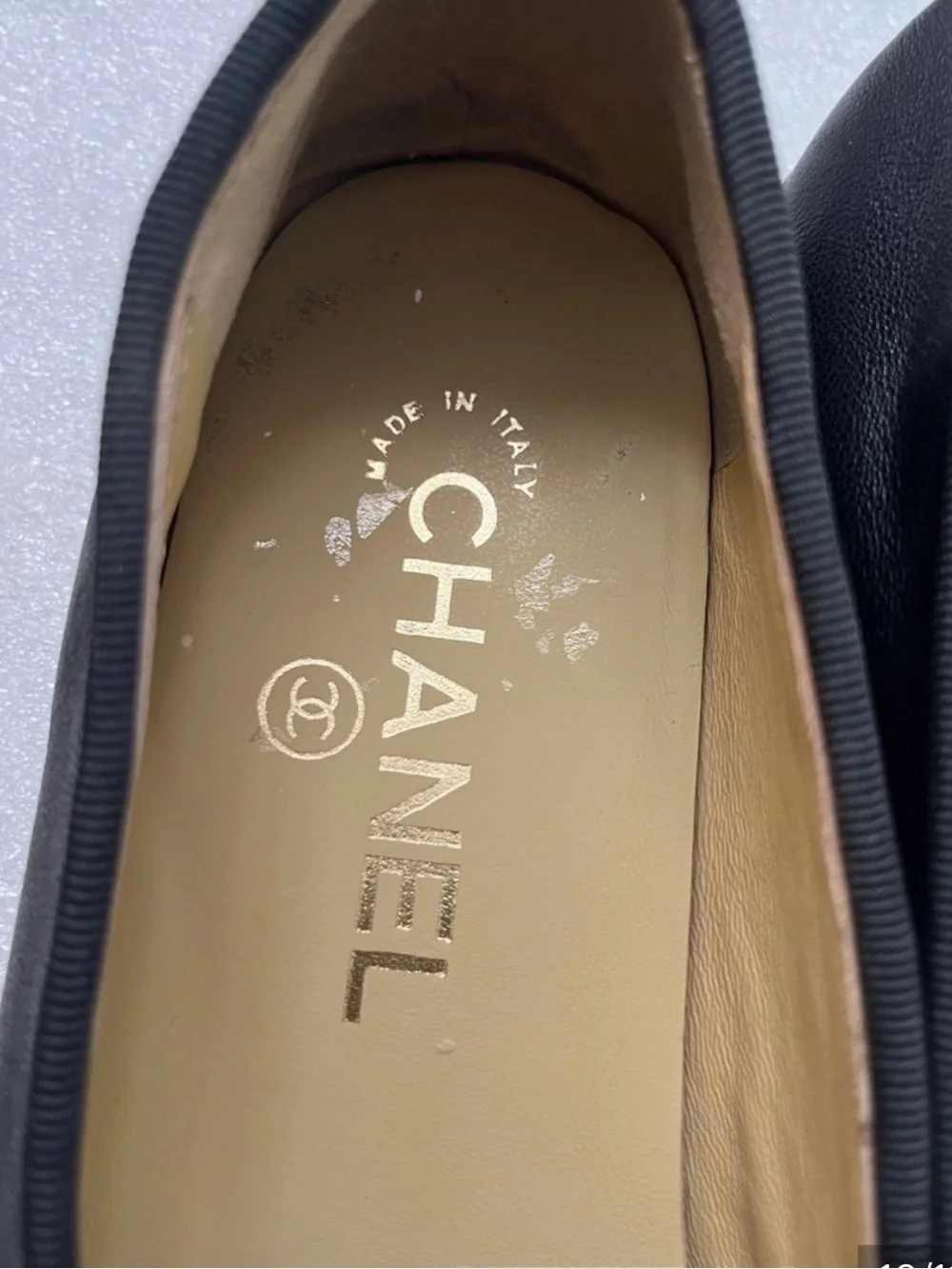 CHANEL Black Leather Ballet Flats with Bow and CC Motif